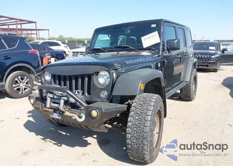 2016 Jeep Wrangler Unlimited Sport z USA, uszkodzony, nr VIN 1C4BJWDG2GL135554